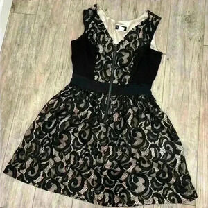 VENUS V neck zipper dress black lace size 6